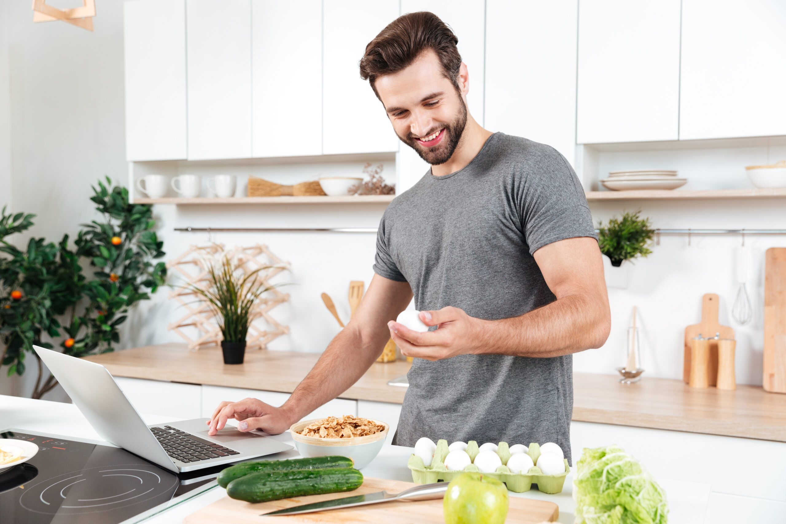 Dieting, Gym, or Fat Freezing: What Actually Works for Busy Professionals?